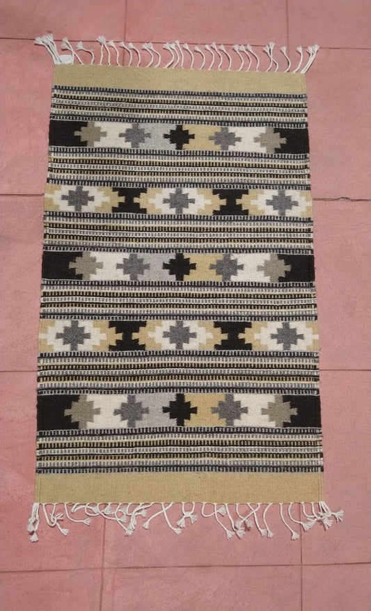 سجادة يدوية 100×70سم - Seg298